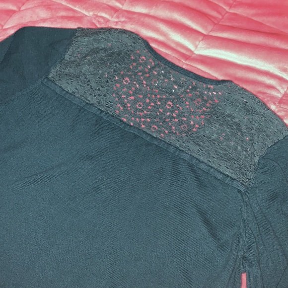 Women’s Van Heusen Sweater - Picture 8 of 11
